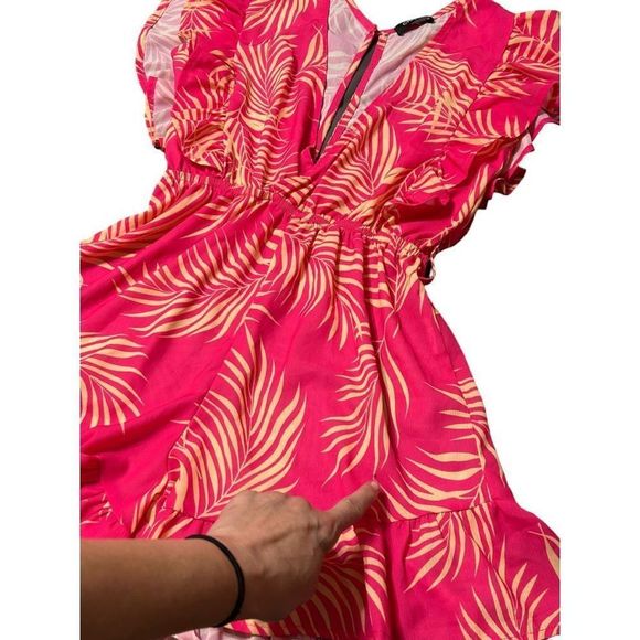 Women’s Pink Palm Leaf Print Deep V-Neck Flutter Sleeve Romper- Size Small - Picture 13 of 16